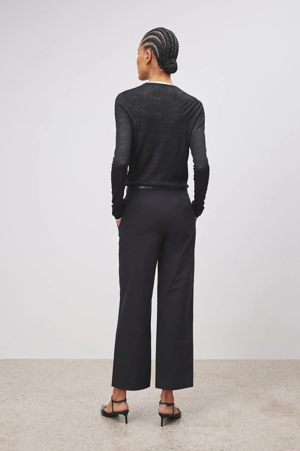 Model wearing Nili Lotan Nohan Pant rear view