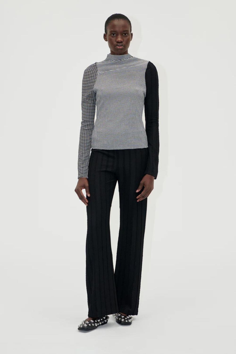 Model wearing Stine Goya Elasticated Straight Long Pants front view