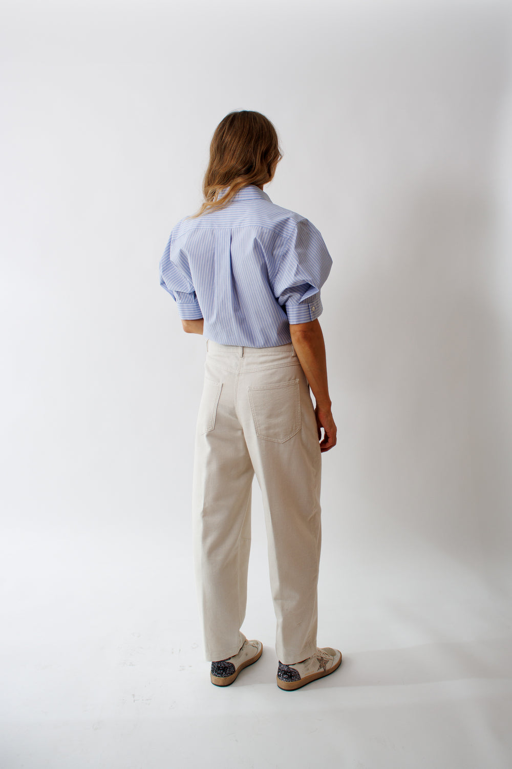 Mari wearing Seventy Lightweight Cotton Viscose Lurex Trousers rear view