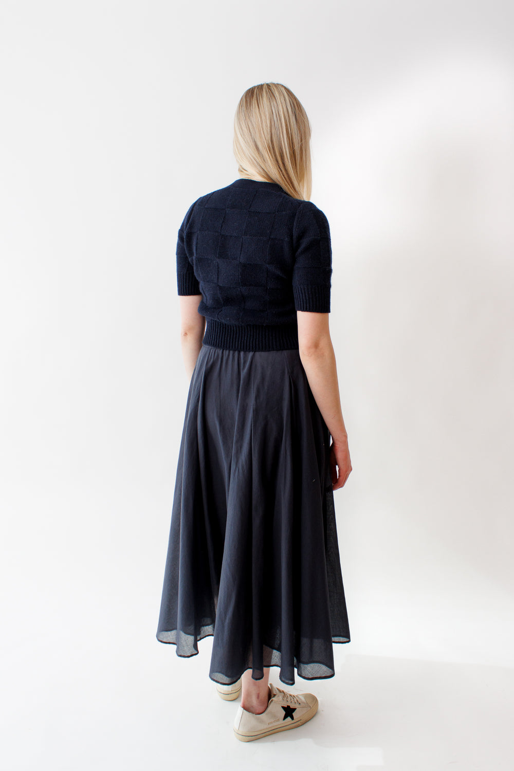 Bailey wearing Peserico Pure Cotton Voile Midi Skirt rear view