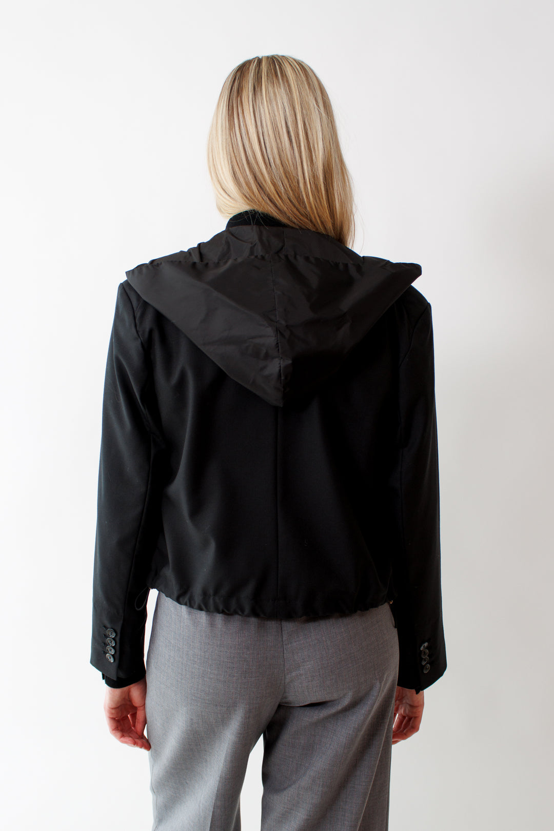 Bailey wearing WE-AR4 The Cropped Hooded Blazer rear view