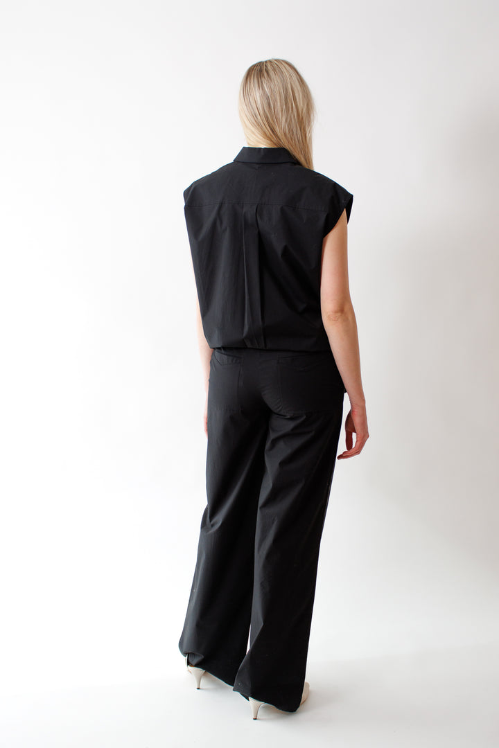 Bailey wearing Dorothee Schumacher Poplin Power Pants rear view