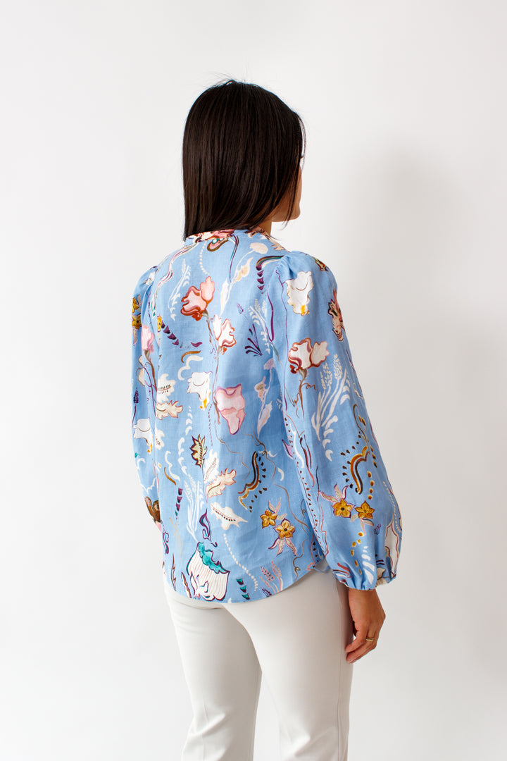 Amanda wearing Dorothee Schumacher Floral Power Blouse rear view