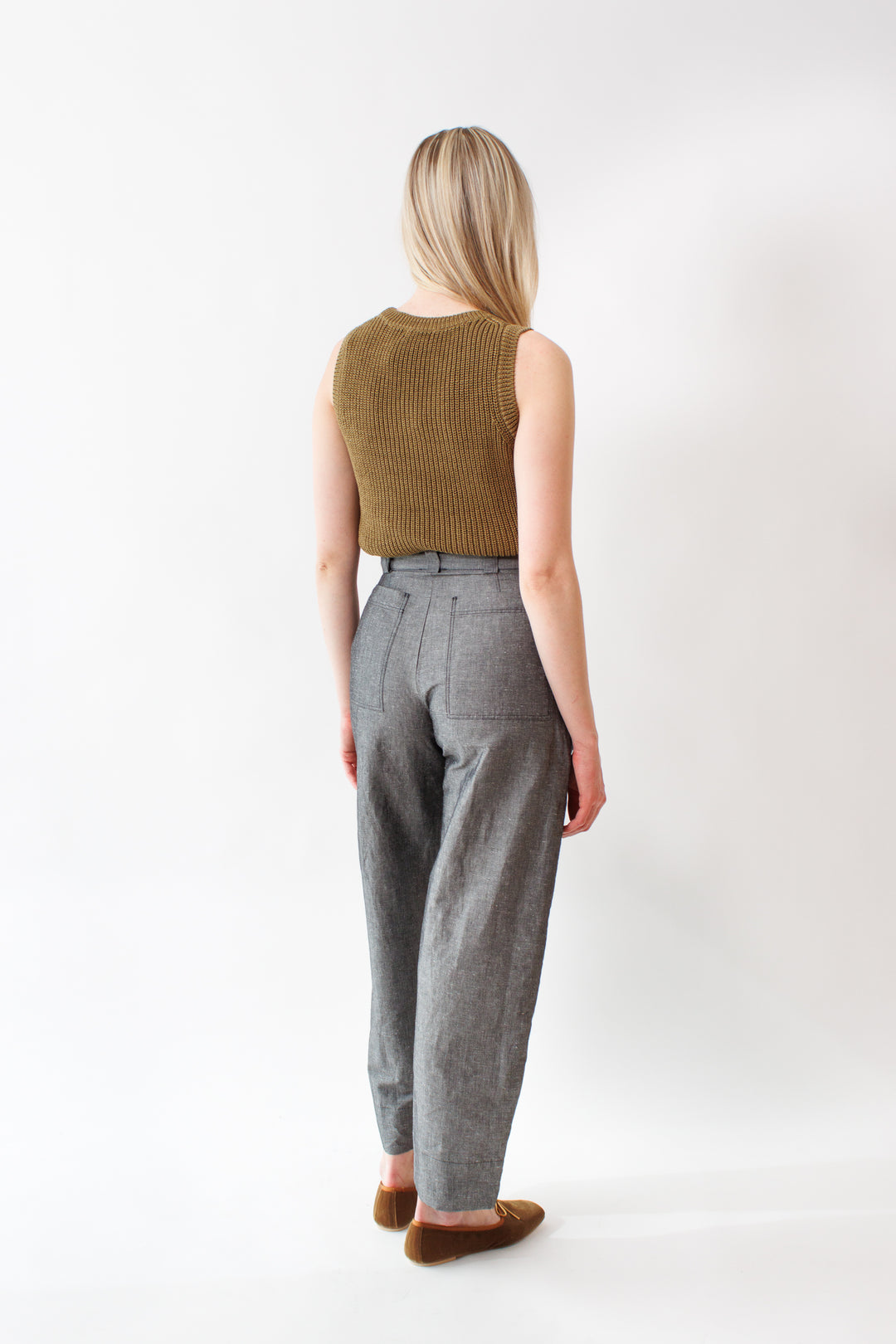 Bailey wearing Soeur Alouette Pant rear view