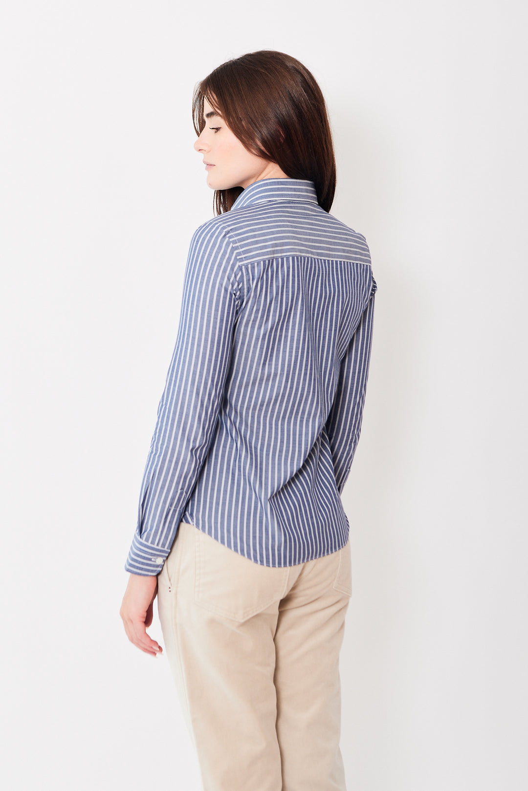 Julia wearing Giangi Raffaella Cotton Shirt rear view