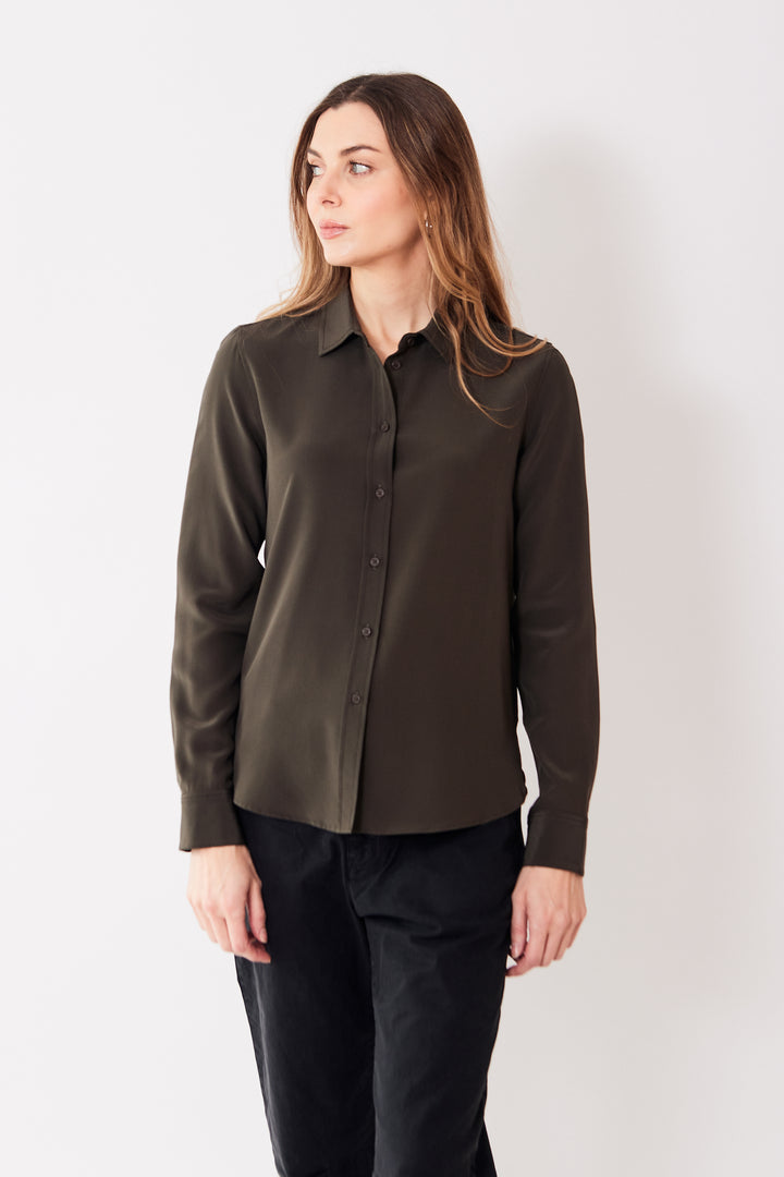 Mari wearing Nili Lotan Gaia Slim Shirt front view