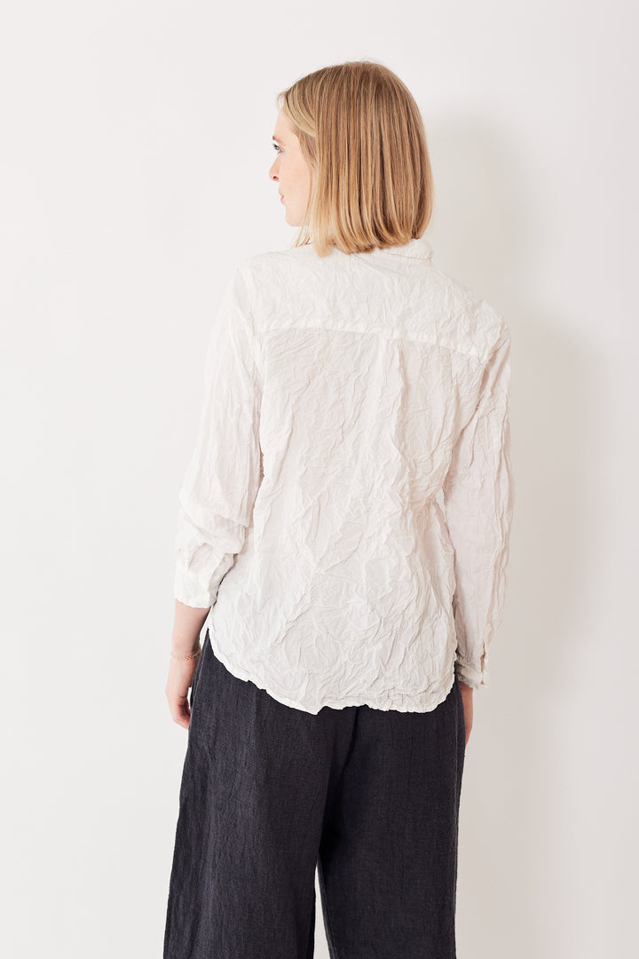 Madi wearing Pas de Calais Natural Wine Dye Blouse rear view