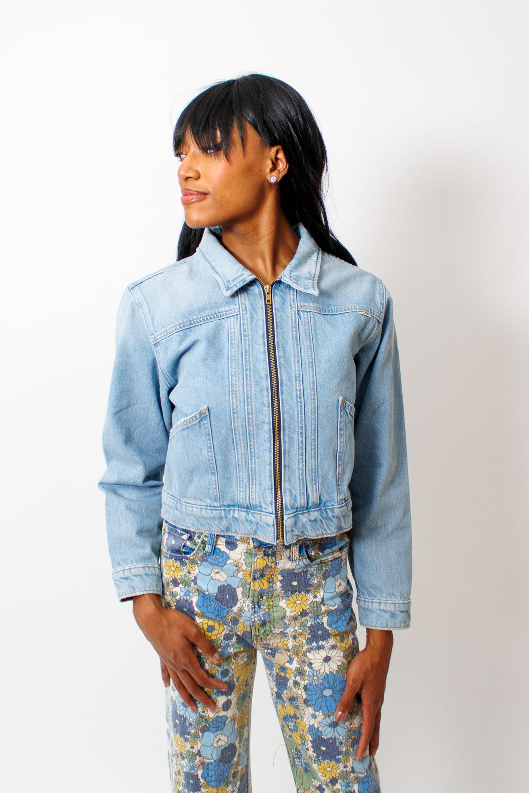 Ja'mes wearing Mother Denim The Duo Shorty front view