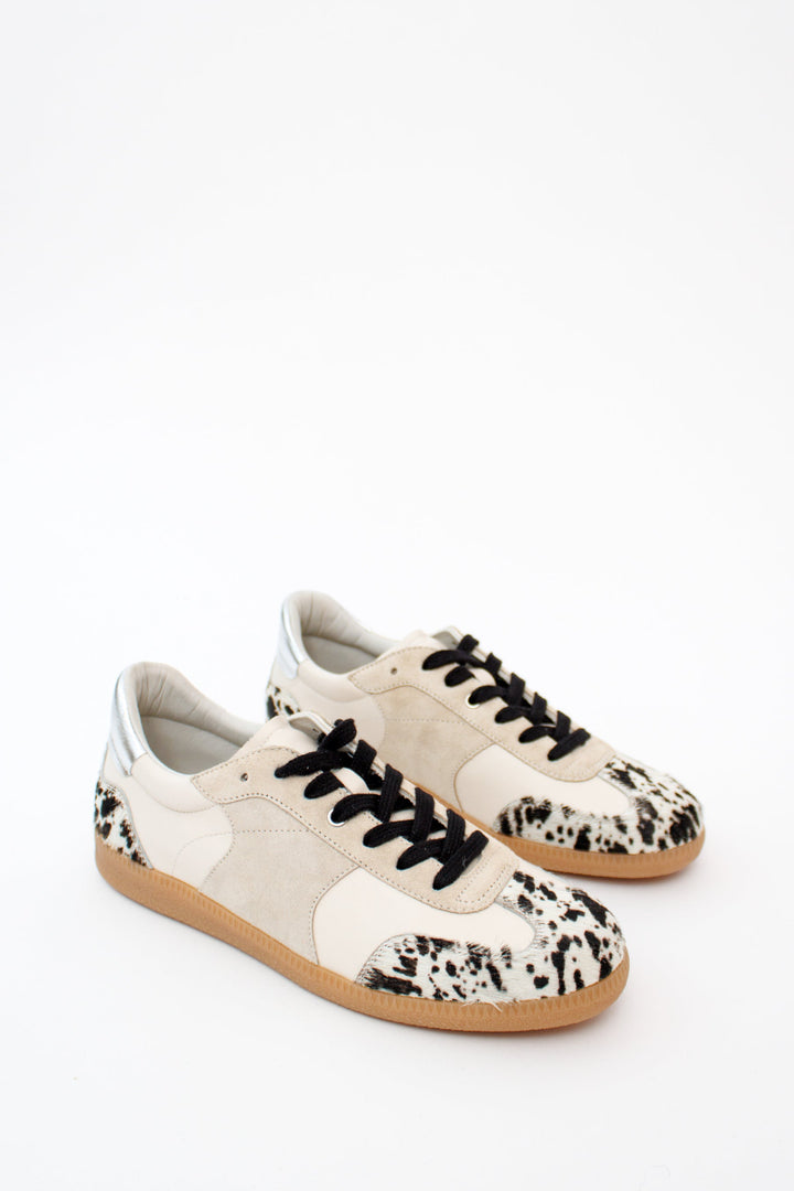 Flat lay of Frēda Salvador Jackie Court Sneaker front/side view 