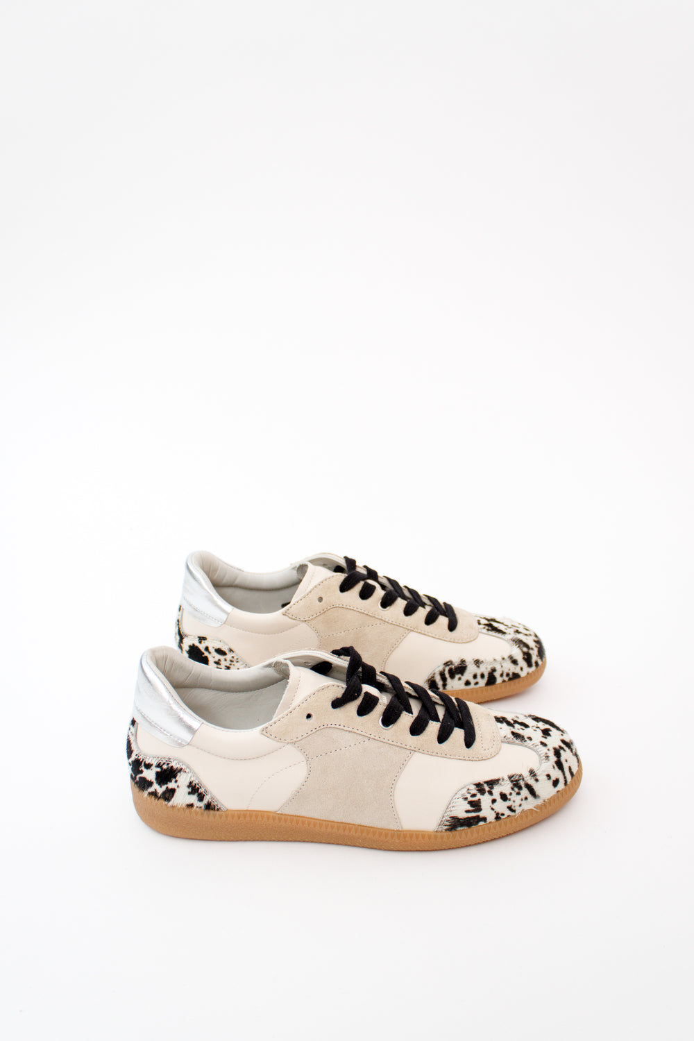 Flat lay of Frēda Salvador Jackie Court Sneaker side view 