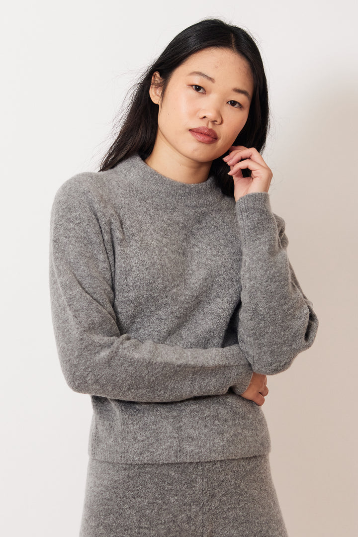 Madelyn wearing White + Warren Boucle Cashmere Blend Sweatshirt front view