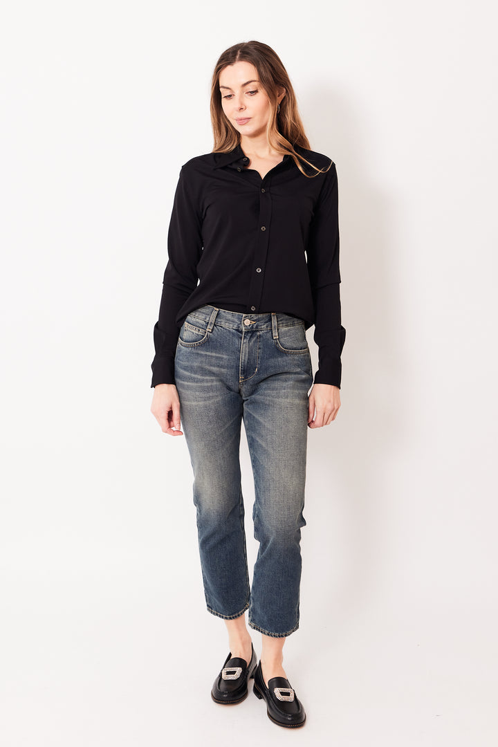 Mari wearing 6397 Paris 5-Pocket Jean front view