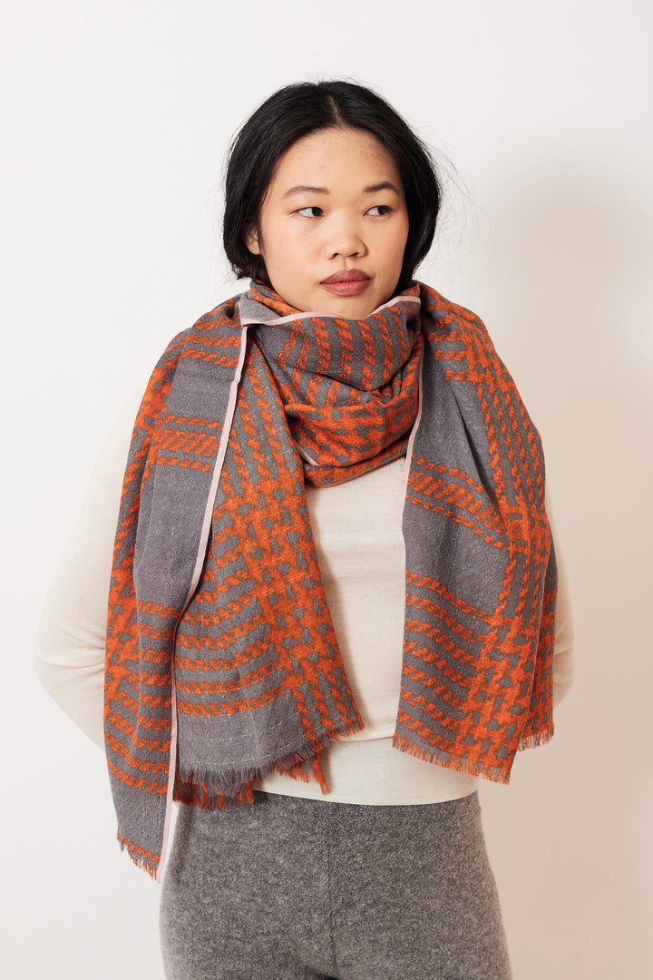 Madelyn wearing Épice Tweed Check Shawl front view