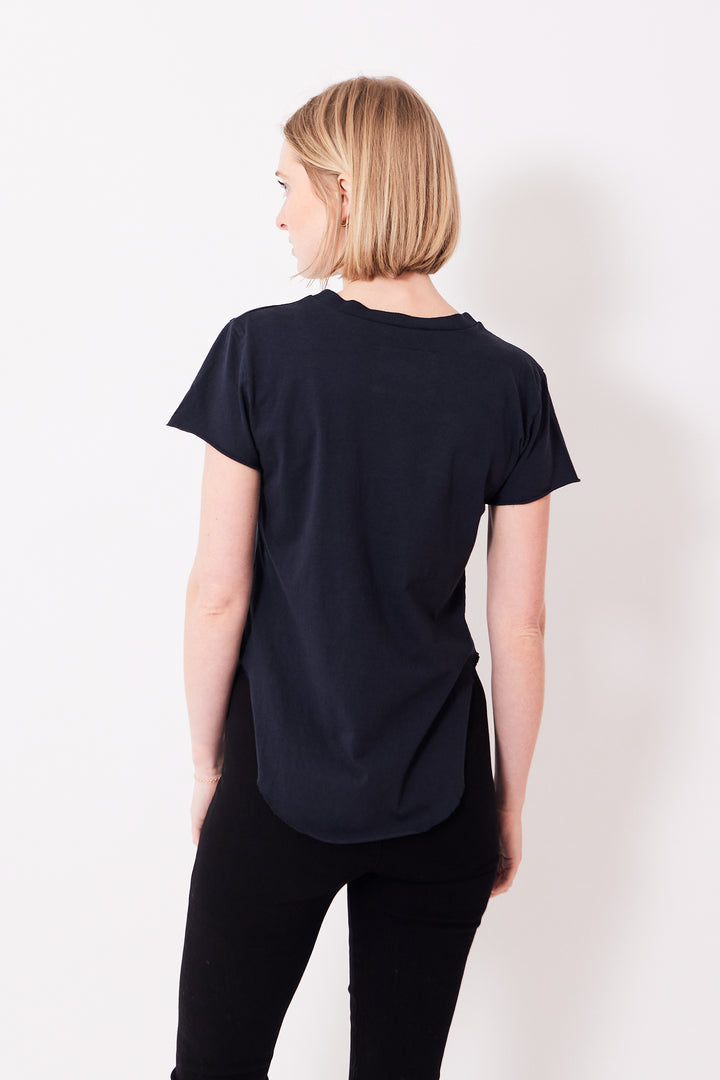 Madi wearing Frank & Eileen Theo Perfect Tee rearview