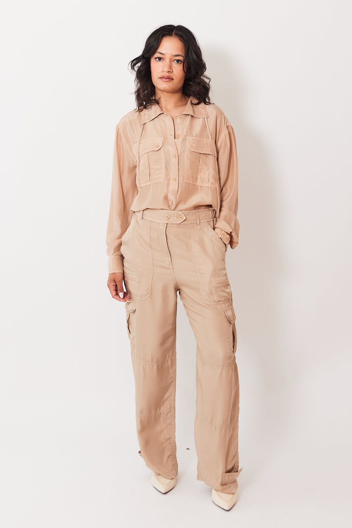 Amanda wearing Raquel Allegra Wilshire Pant front view