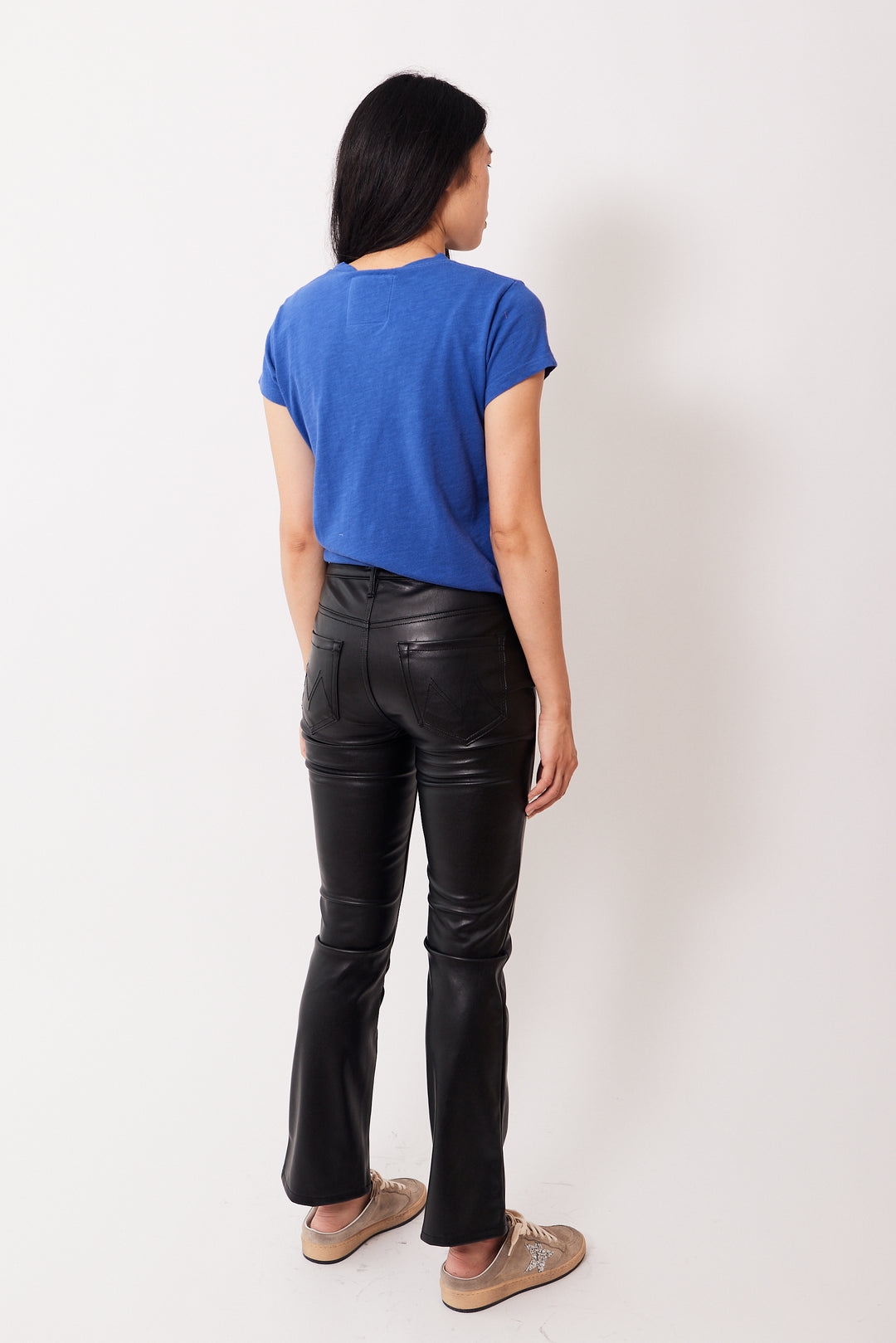 Madelyn wearing Mother Denim The Insider Flood rear view