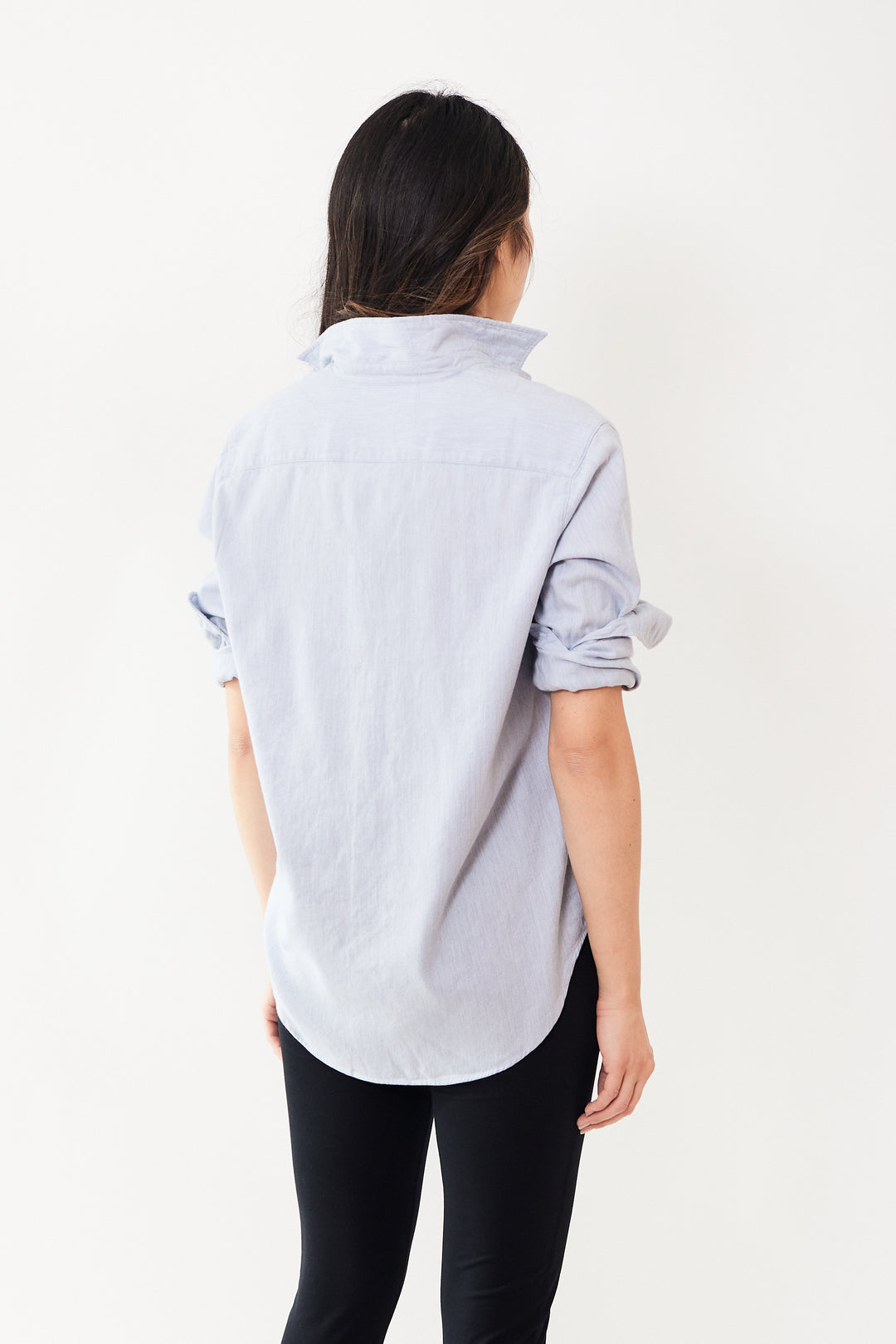 Madelyn wearing Frank & Eileen Eileen Woven Button Up rear view