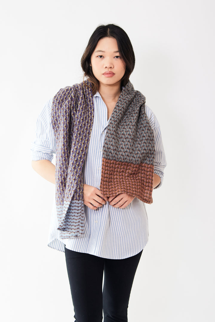 Madelyn wearing Épice Small Motif Tubular Scarf front view