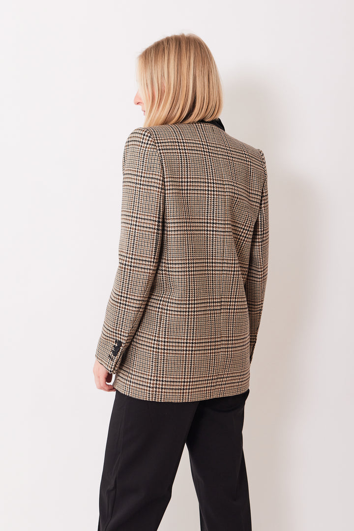 Madi wearing Dorothee Schumacher Graphic Elegance Jacket rear view