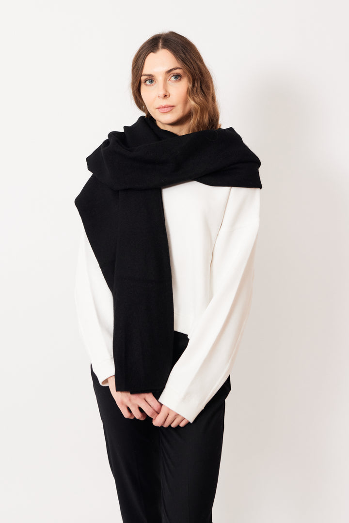 Mari wearing White + Warren Cashmere Travel Wrap front view