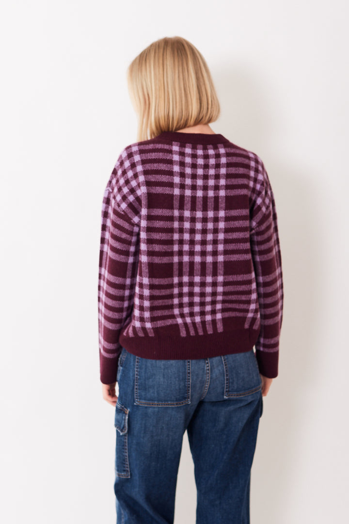 Madi wearing White + Warren Cashmere Plaid Crewneck rear view