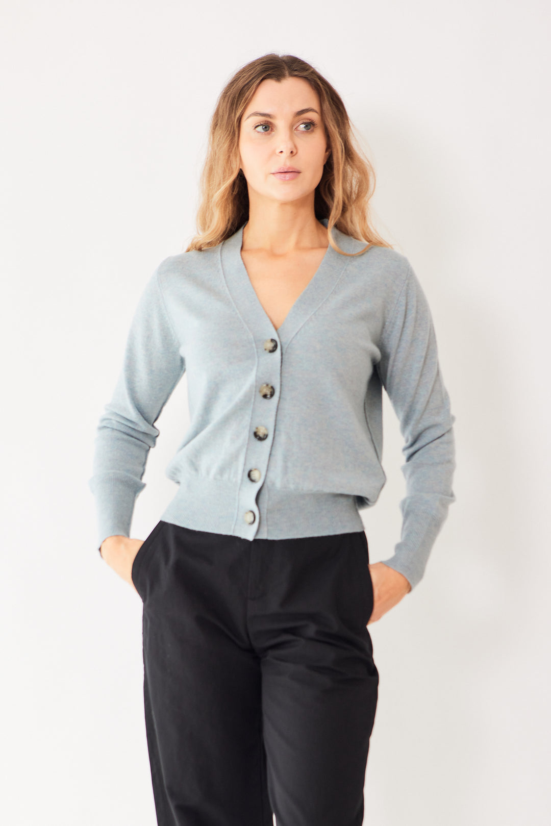 Mari wearing Allude Virgin Wool Cashmere 5 Button Cardigan front view