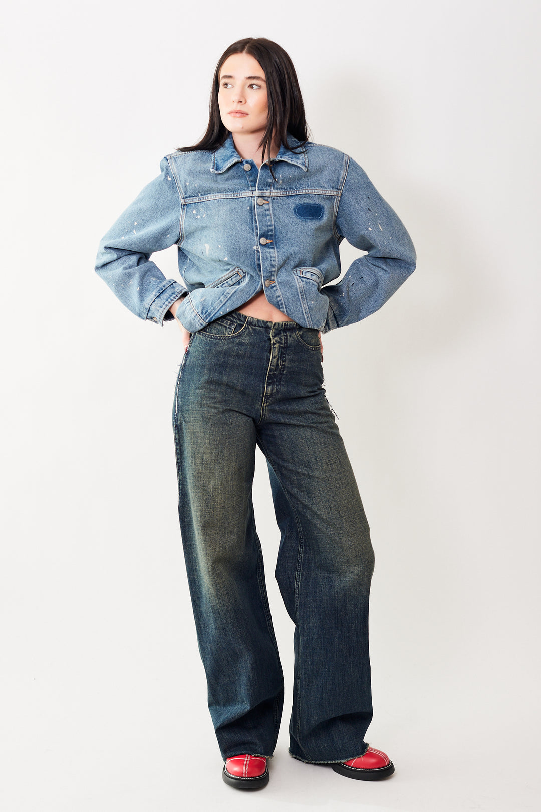 Julia is wearing MM6 by Maison Margiela Raw Seam Full Denim Trouser front view