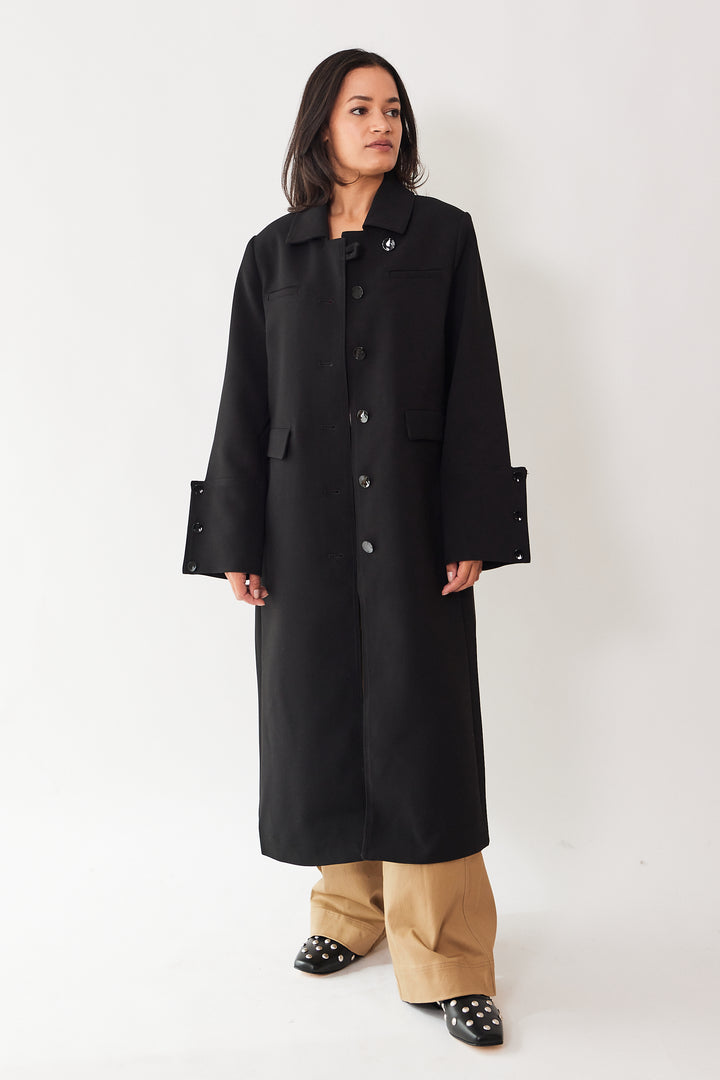 Amanda wearing Ganni Bonded Crepe Coat front view